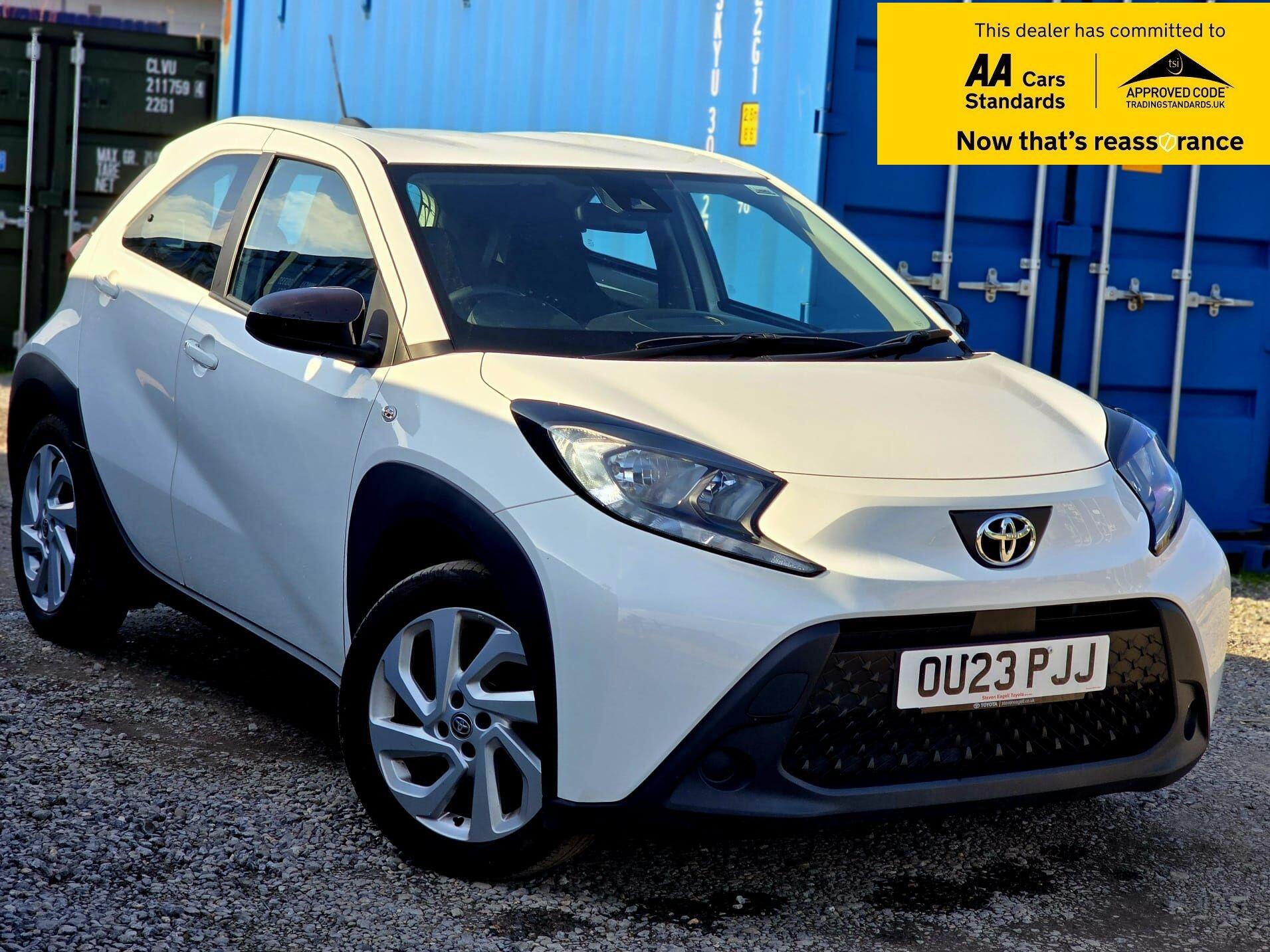 1.0 VVT-i Pure Hatchback 5dr Petrol x-shift Euro 6 (s/s) (72 ps)